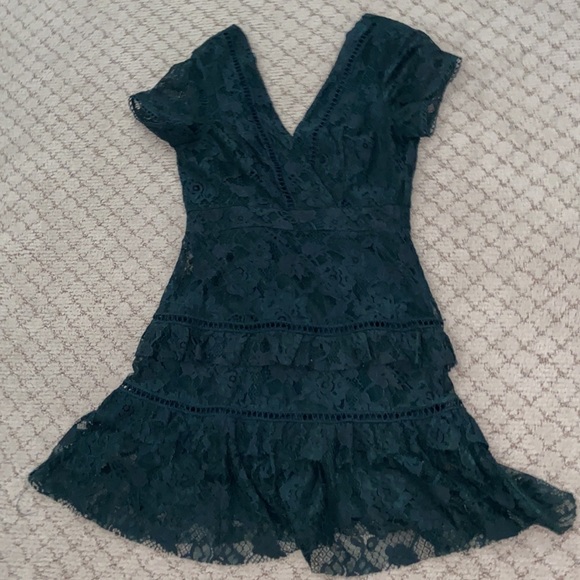 Lulus elegant forest green dress - Picture 2 of 3